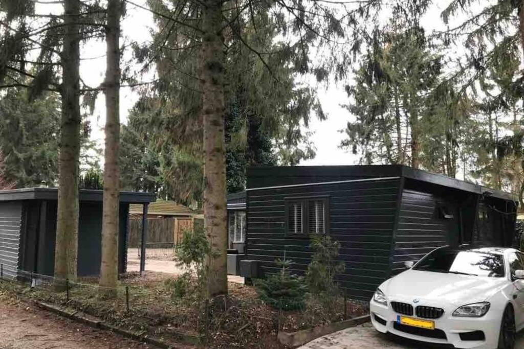 Uniek Chalet Op De Veluwe, In Bosrijke Omgeving. Putten Exterior photo